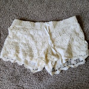 Cream juniors shorts